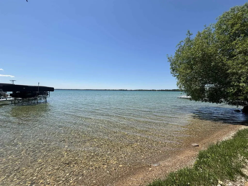 13185 Bussa Road Milton Township MI 49676