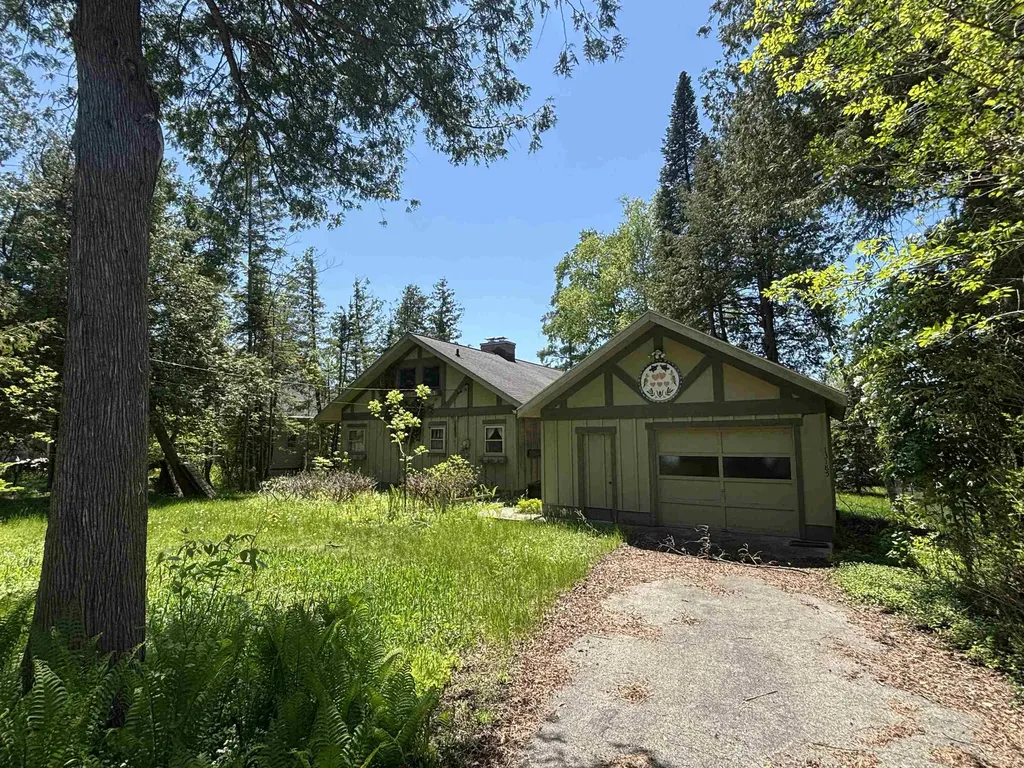 13185 Bussa Road Milton Township MI 49676