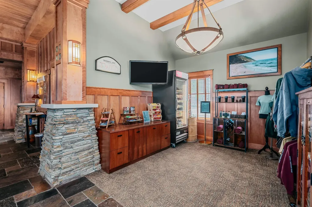 2035 N Us-31 N East Bay Township MI 49686