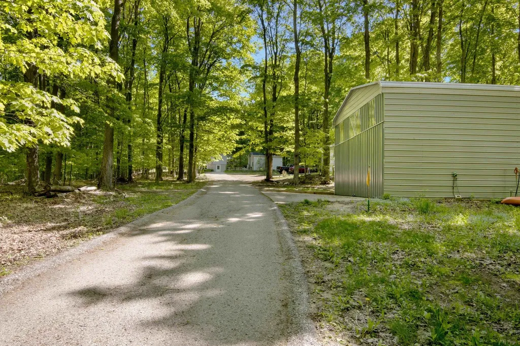 2057 Glory Road Crystal Lake Township MI 49635