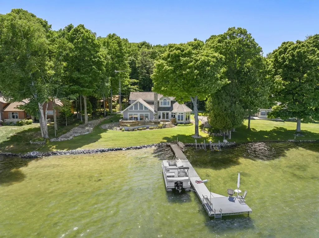 3154 Bancroft Road Lake Township MI 49640