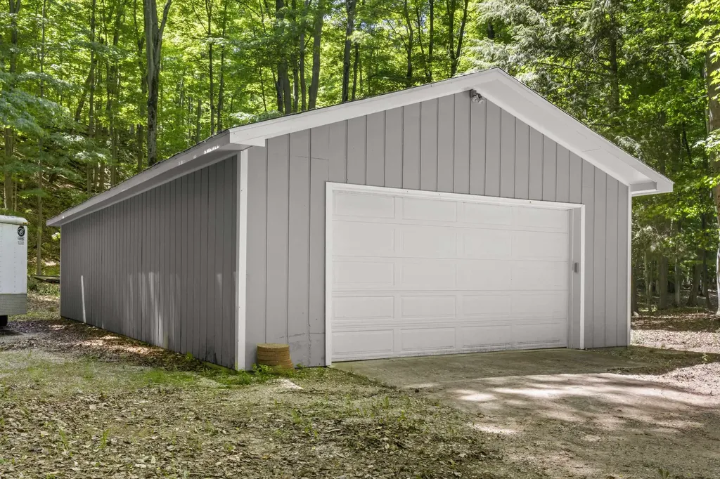 3154 Bancroft Road Lake Township MI 49640
