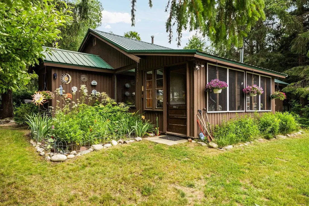 8370 Lake Of The Woods Road Custer Township MI 49615