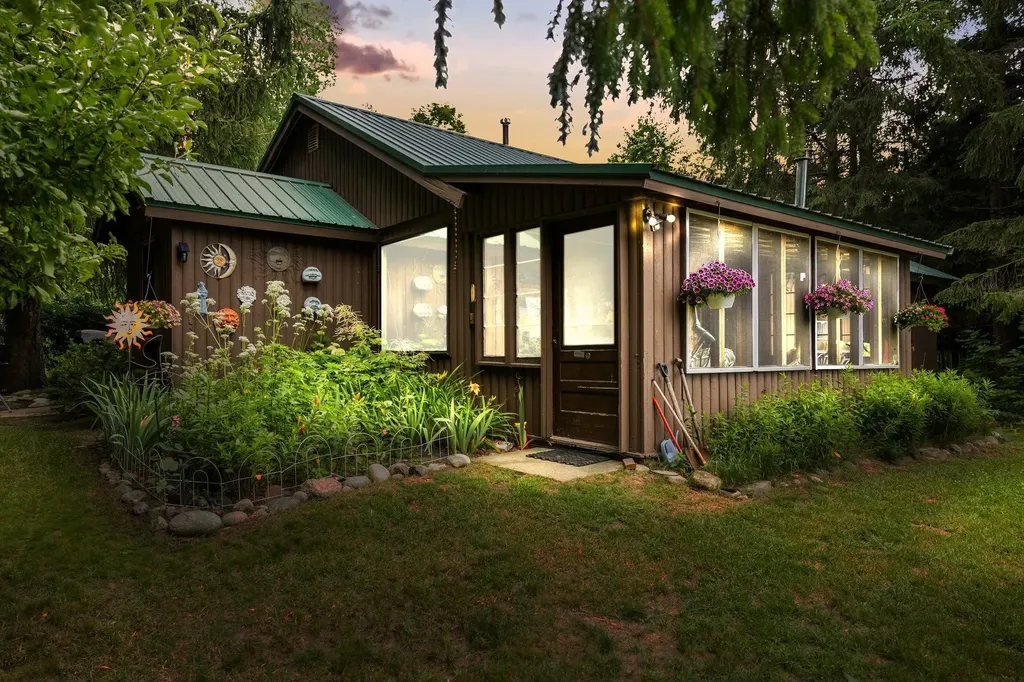 8370 Lake Of The Woods Road Custer Township MI 49615