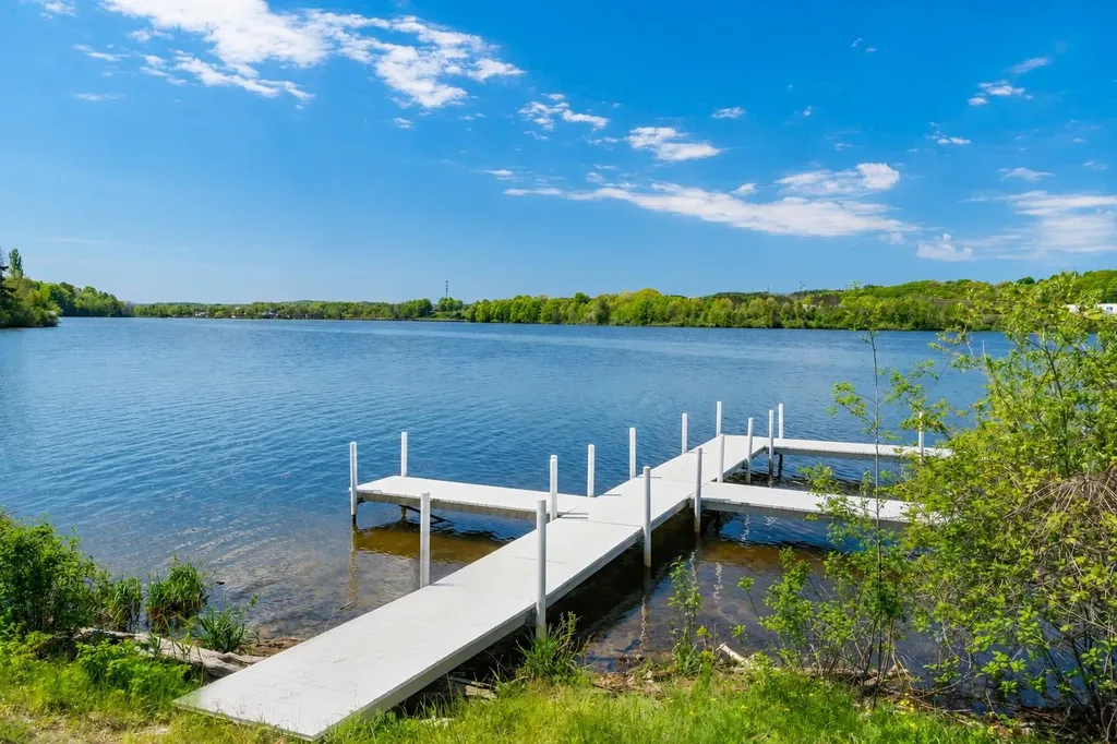 1548 Simsbury Street Garfield Charter Township MI 49686