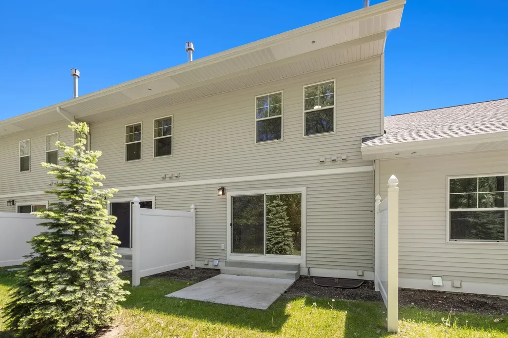 1548 Simsbury Street Garfield Charter Township MI 49686