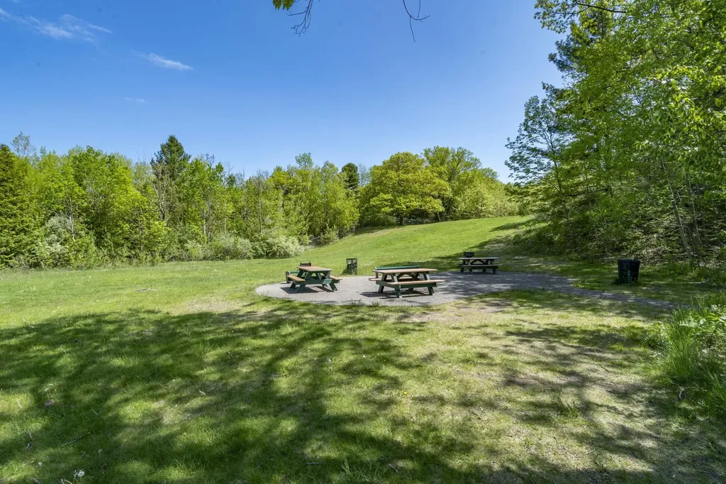1548 Simsbury Street Garfield Charter Township MI 49686