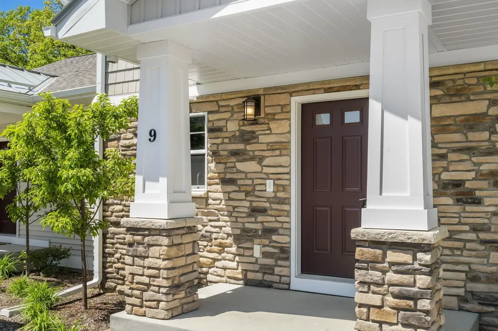 1548 Simsbury Street Garfield Charter Township MI 49686