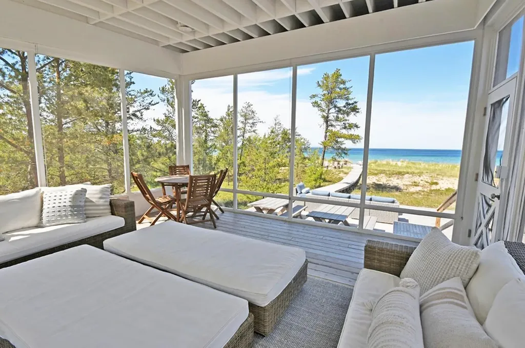 7566 W Harbor Highway Glen Arbor Township MI 49636