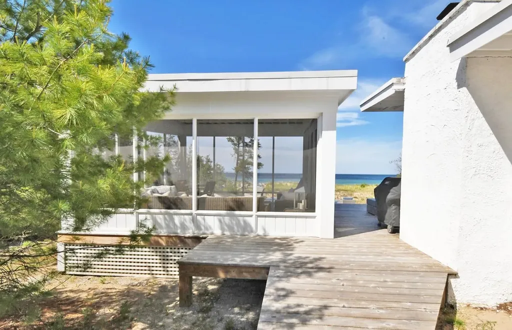 7566 W Harbor Highway Glen Arbor Township MI 49636
