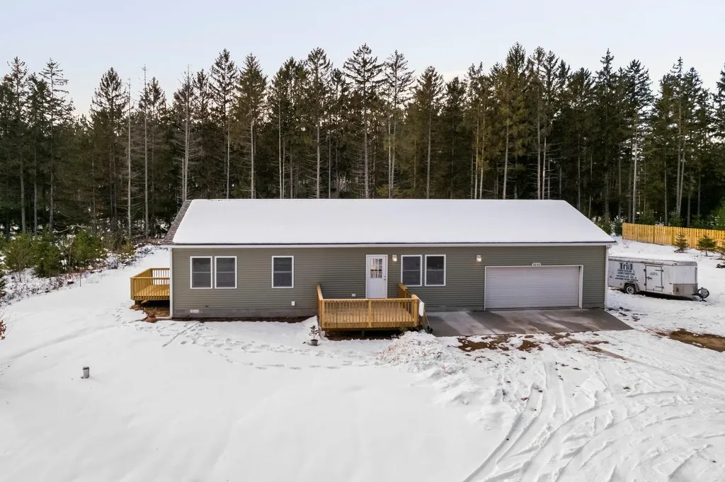 Tbb 5086 Red Maple Drive Orange Township MI 49646