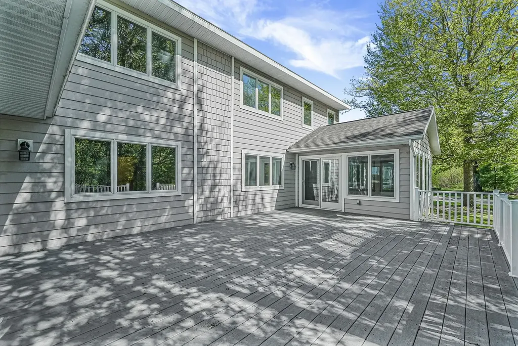 118 Davidsen Shores Drive Cadillac City MI 49601