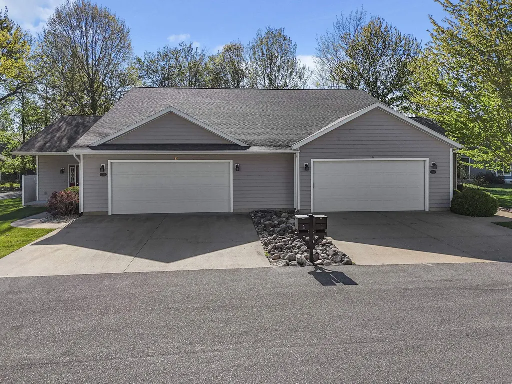 118 Davidsen Shores Drive Cadillac City MI 49601