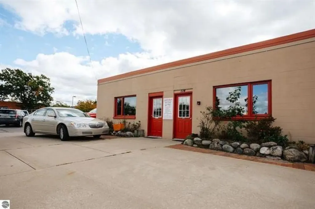 114 E Griffin Street Traverse City City MI 49684