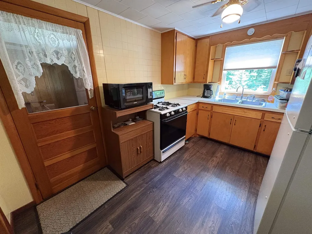 8655 SE Campbell Road Garfield Township MI 49633