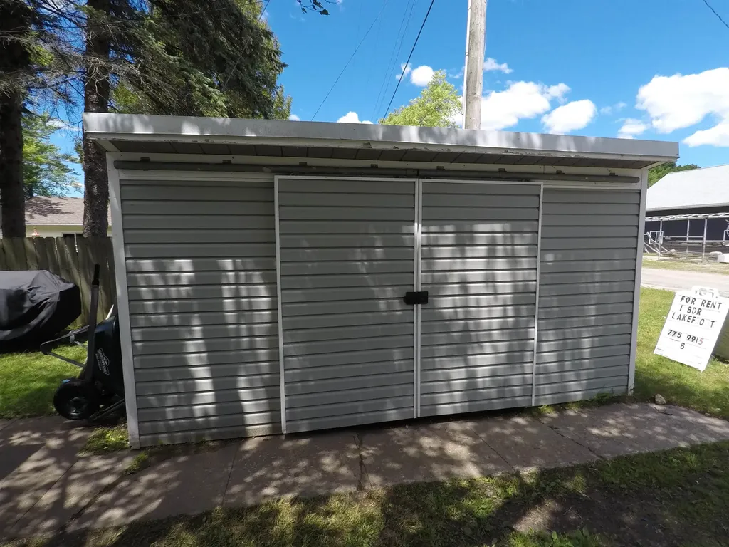 661 E Lake Mitchell Drive Cherry Grove Township MI 49601