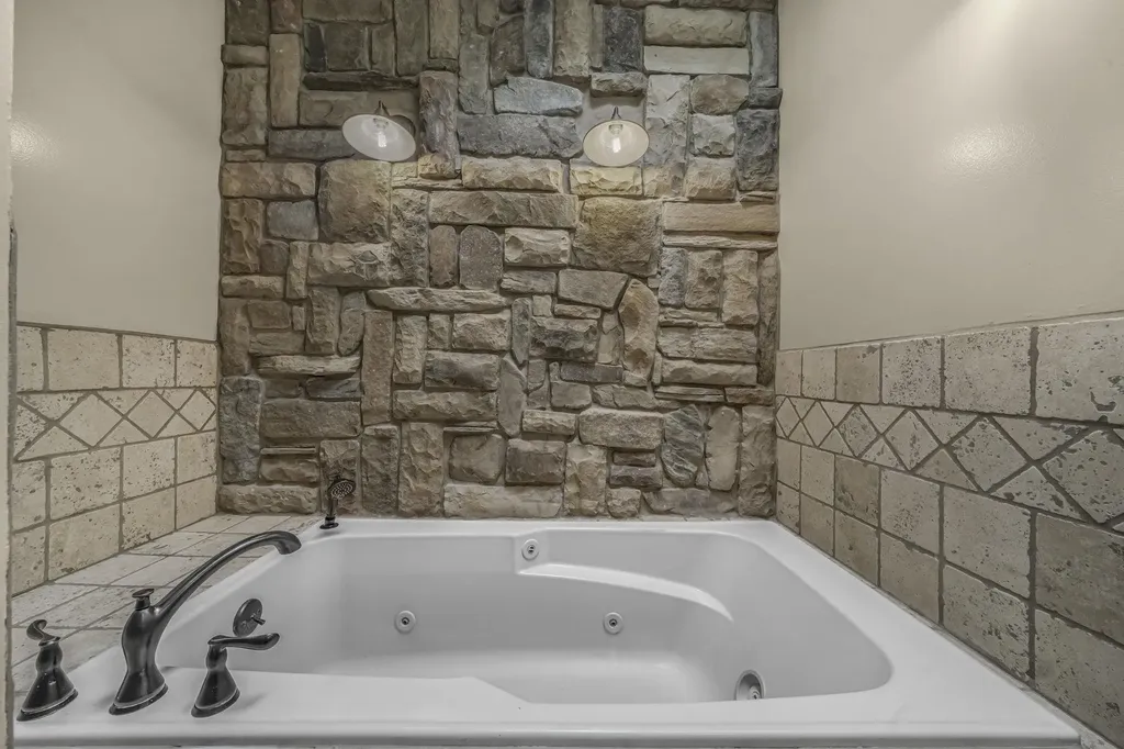 804 Arbutus Drive Clam Lake Township MI 49601