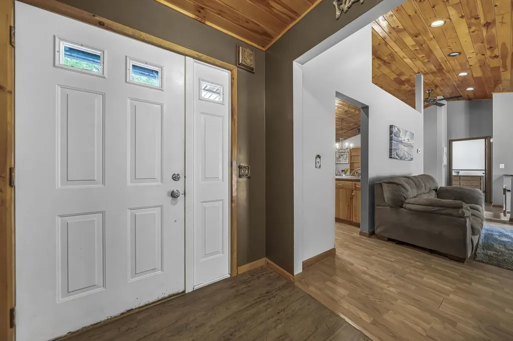 804 Arbutus Drive Clam Lake Township MI 49601