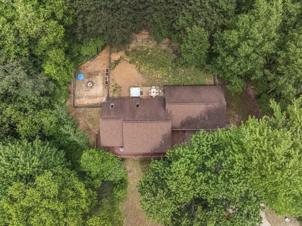 804 Arbutus Drive Clam Lake Township MI 49601