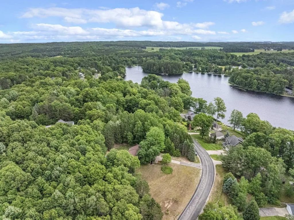 804 Arbutus Drive Clam Lake Township MI 49601
