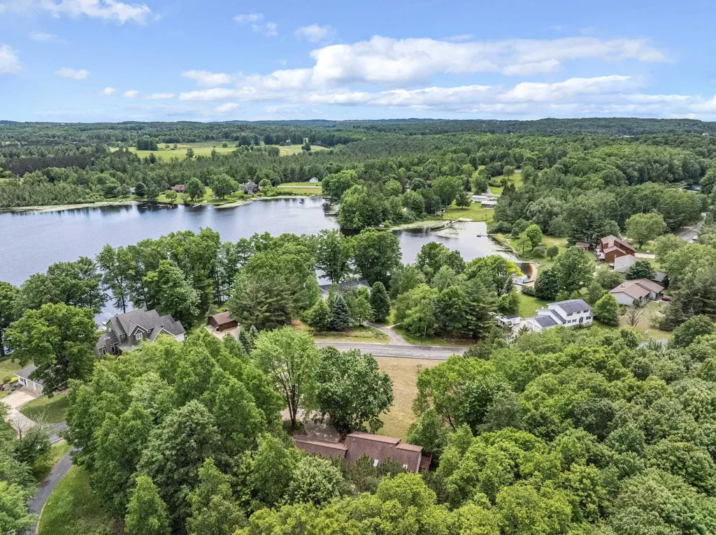 804 Arbutus Drive Clam Lake Township MI 49601