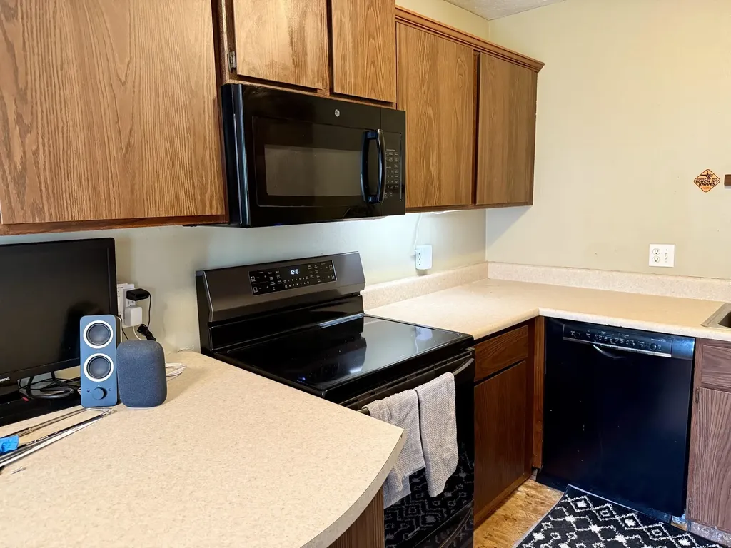 3800 Vale Drive East Bay Township MI 49686