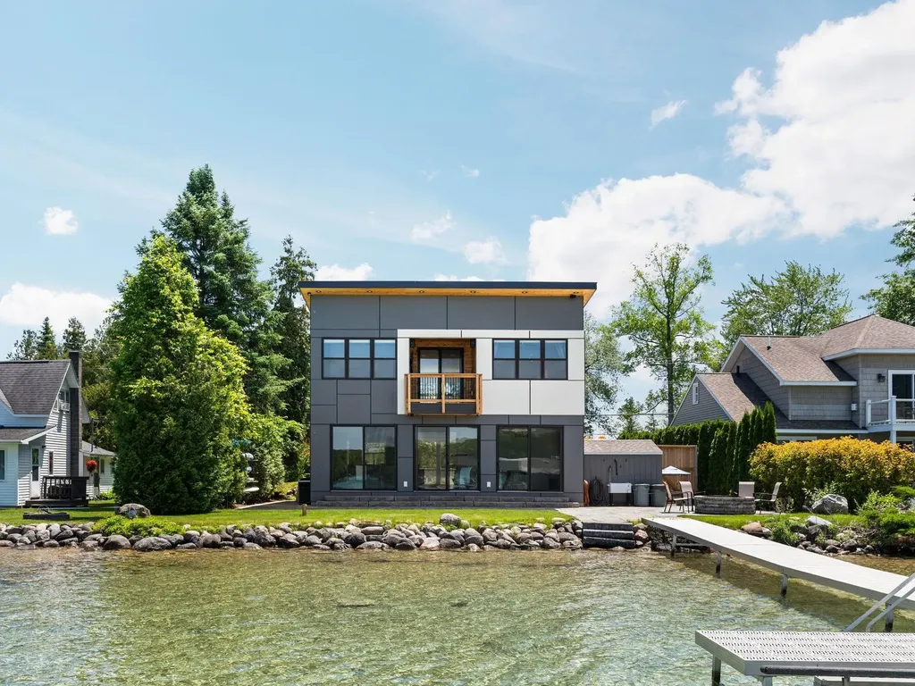 7586 Crystal Beach Road Clearwater Township MI 49676