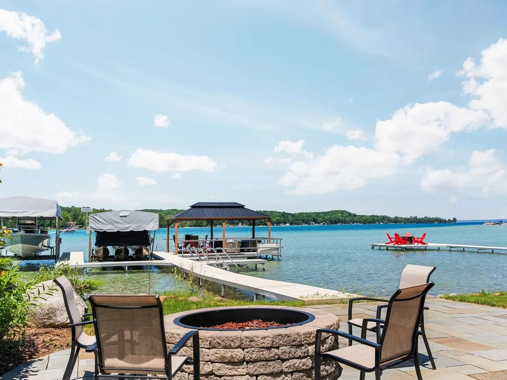 7586 Crystal Beach Road Clearwater Township MI 49676