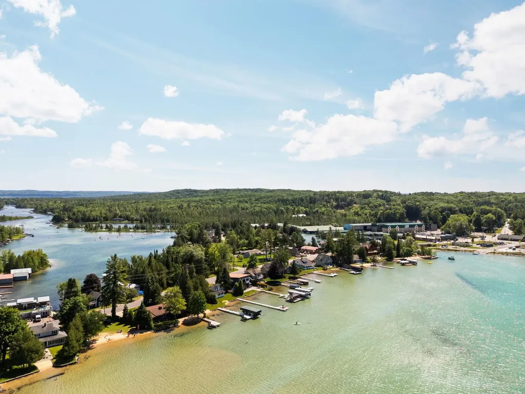 7586 Crystal Beach Road Clearwater Township MI 49676