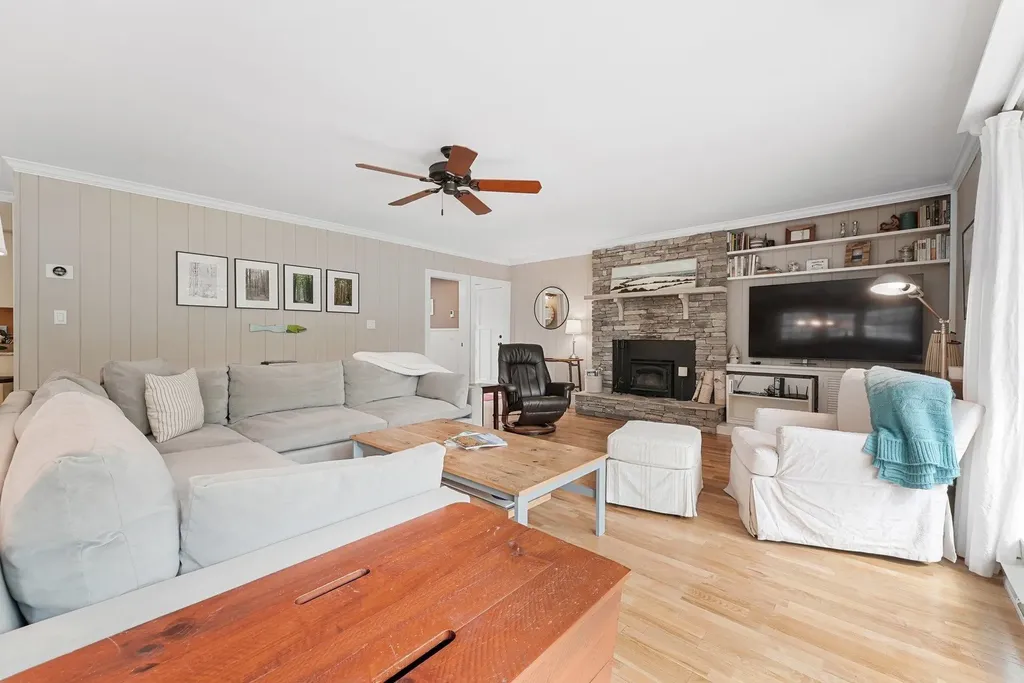 116 W Hill Street Leland Township MI 49654