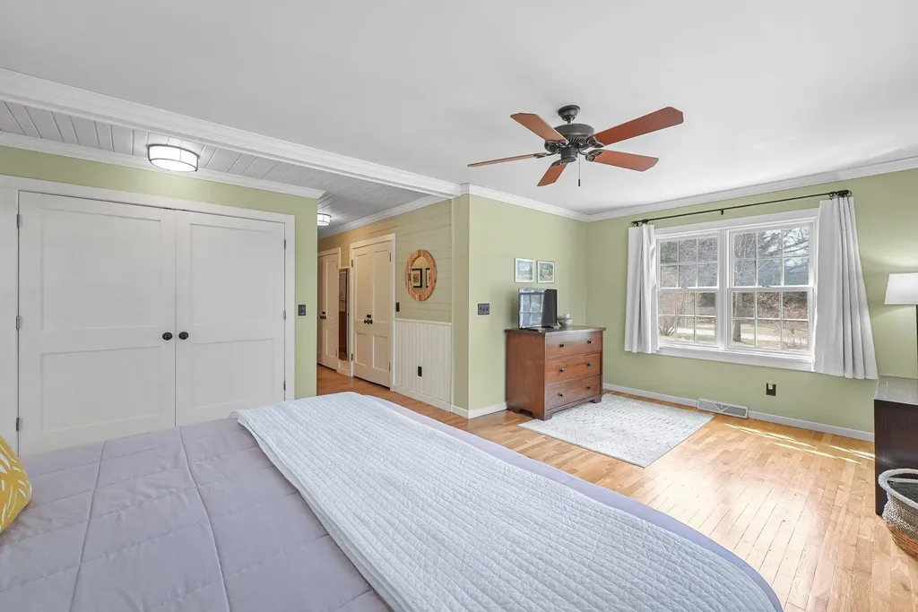 116 W Hill Street Leland Township MI 49654