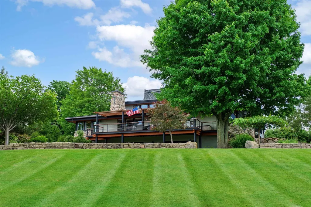 3333 Kirkridge Drive Acme Township MI 49690