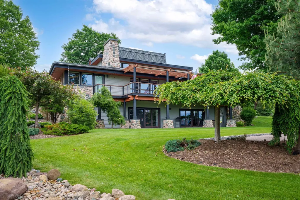 3333 Kirkridge Drive Acme Township MI 49690
