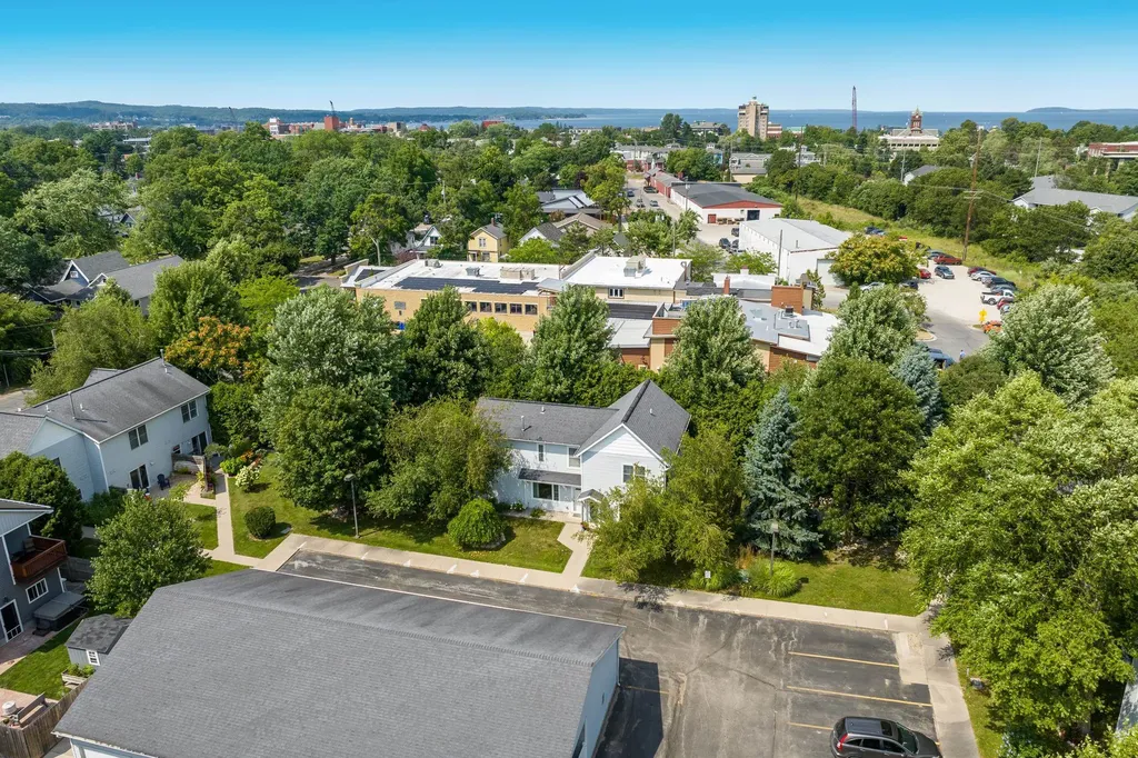 715 Lake Avenue Traverse City City MI 49684