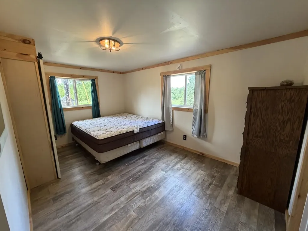 6855 W Sharon Road, SW Springfield Township MI 49633