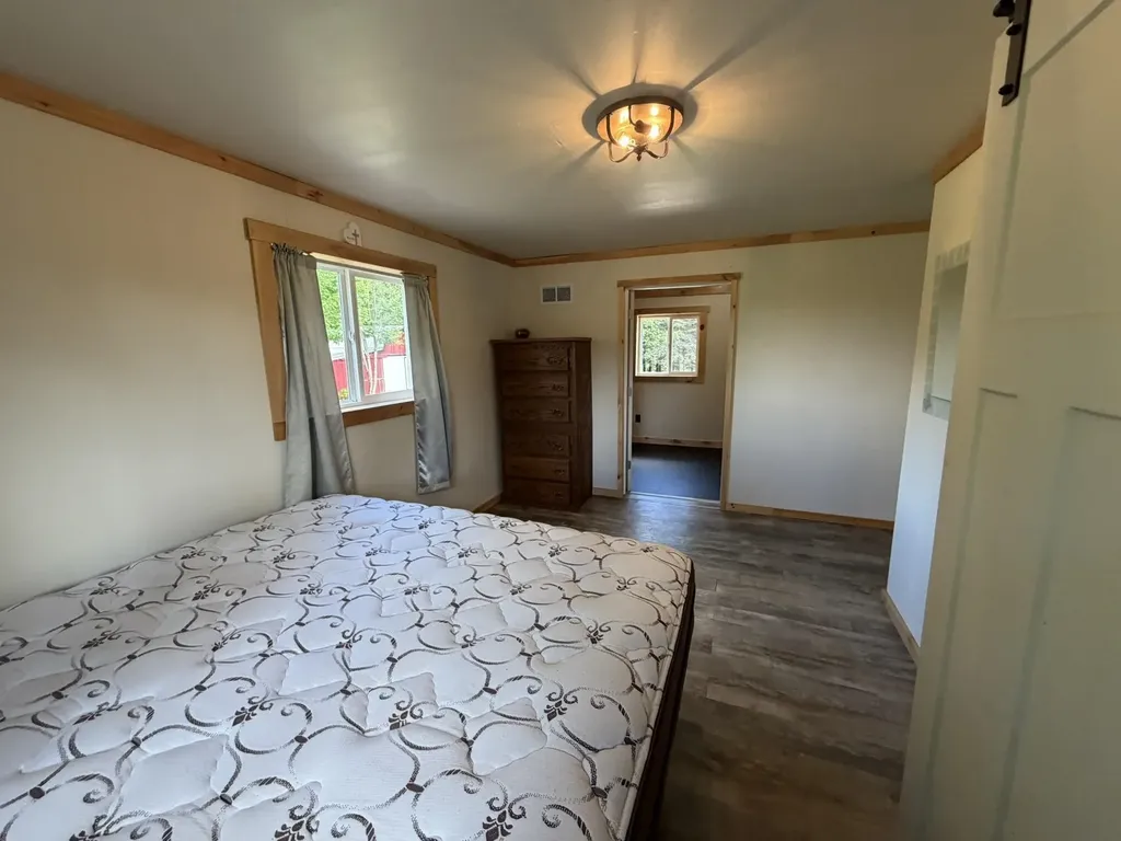 6855 W Sharon Road, SW Springfield Township MI 49633