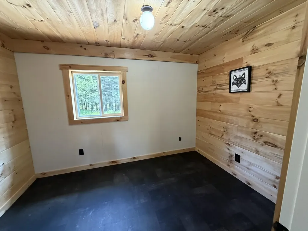 6855 W Sharon Road, SW Springfield Township MI 49633