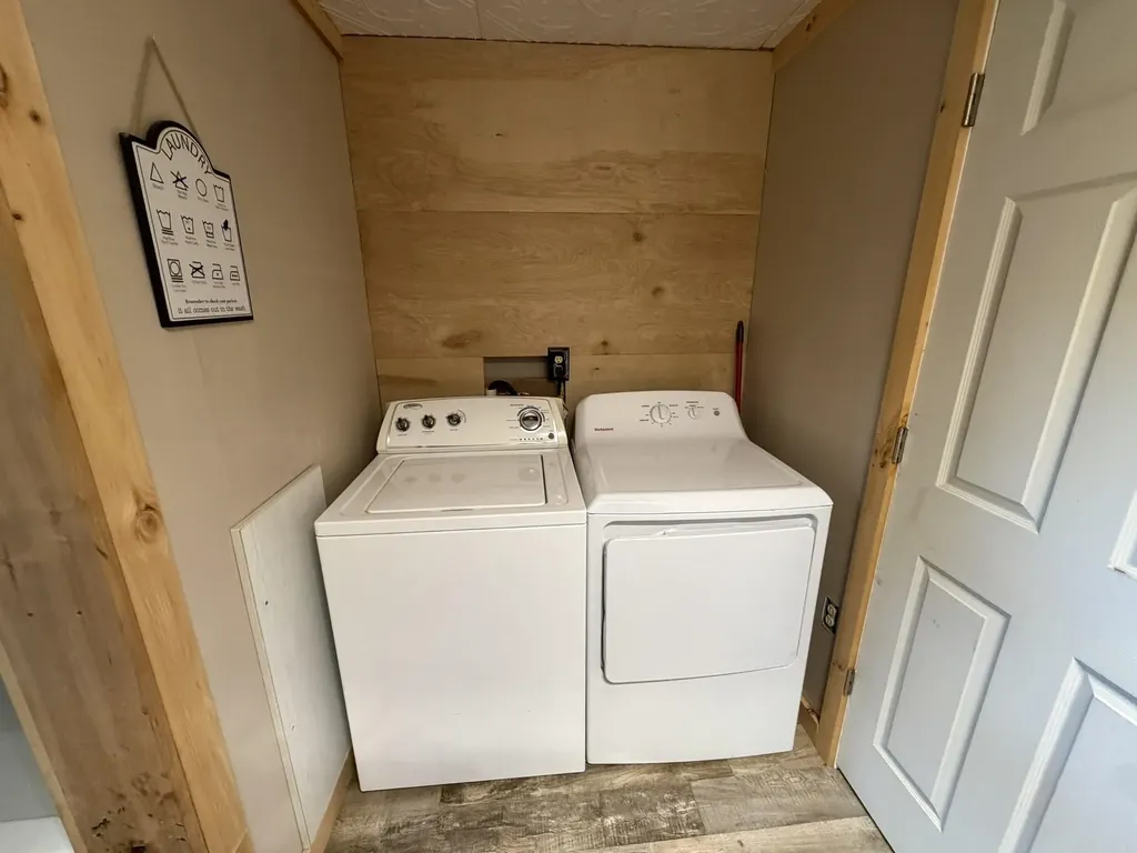 6855 W Sharon Road, SW Springfield Township MI 49633