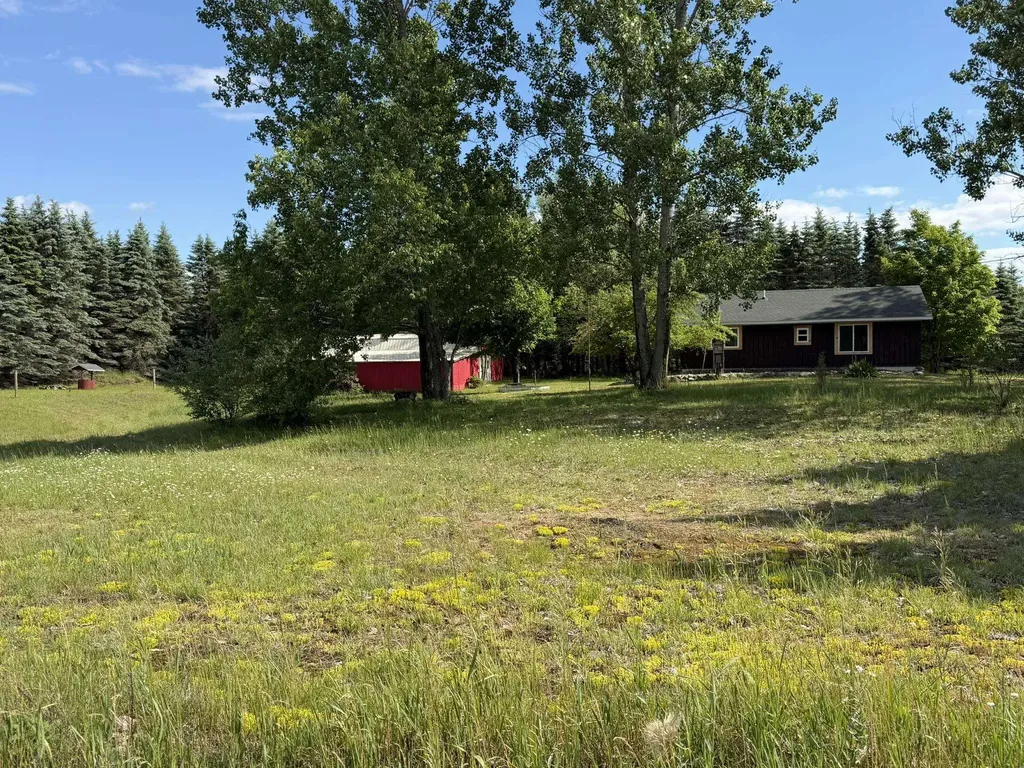 6855 W Sharon Road, SW Springfield Township MI 49633