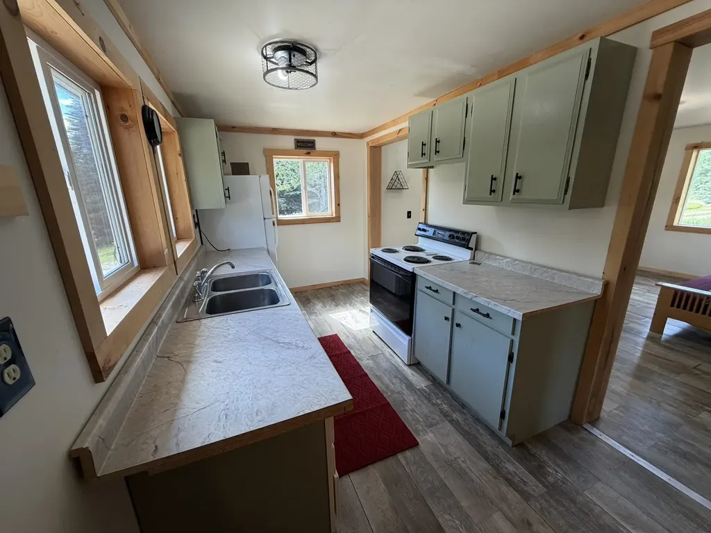 6855 W Sharon Road, SW Springfield Township MI 49633