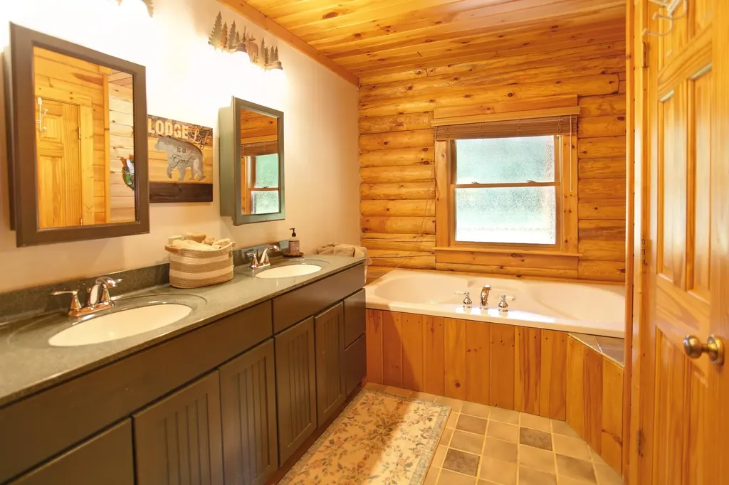 8100 Hodge Road Fife Lake Township MI 49649