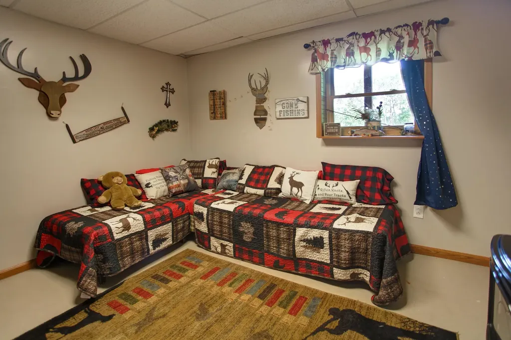 8100 Hodge Road Fife Lake Township MI 49649