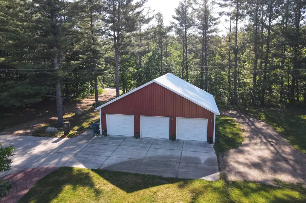 8100 Hodge Road Fife Lake Township MI 49649