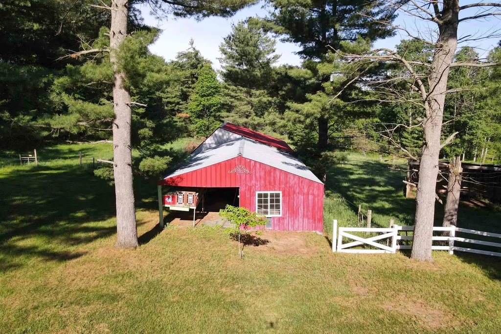 8100 Hodge Road Fife Lake Township MI 49649
