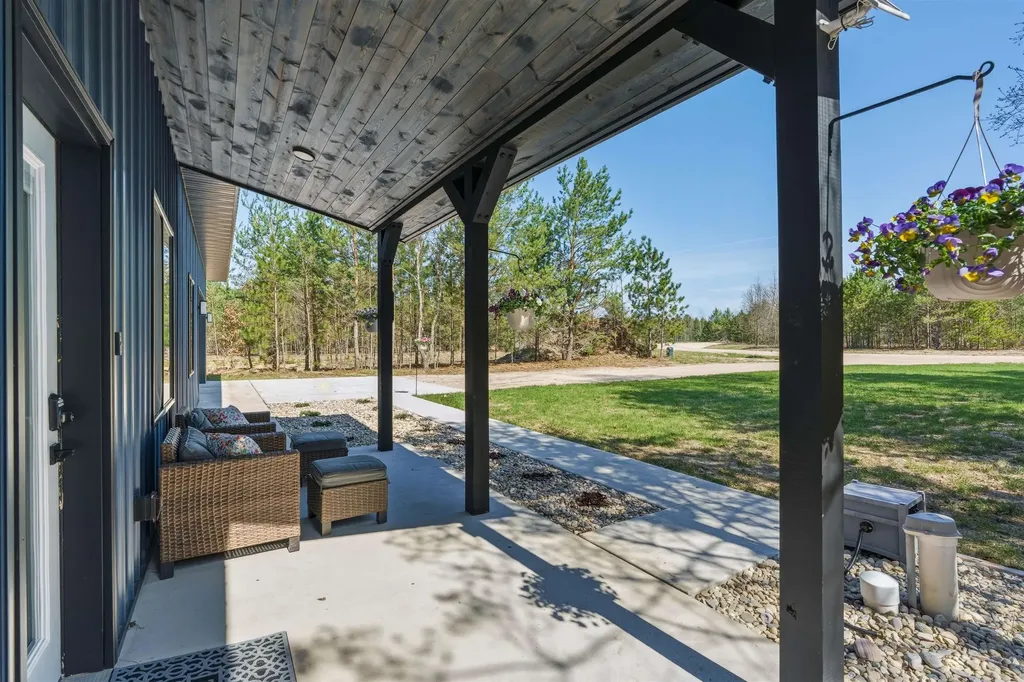 7980+ Springwater Drive Clearwater Township MI 49676