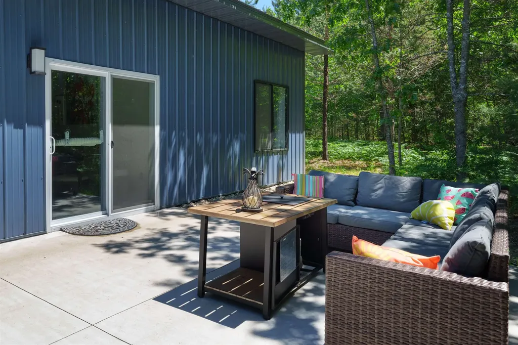 7980+ Springwater Drive Clearwater Township MI 49676