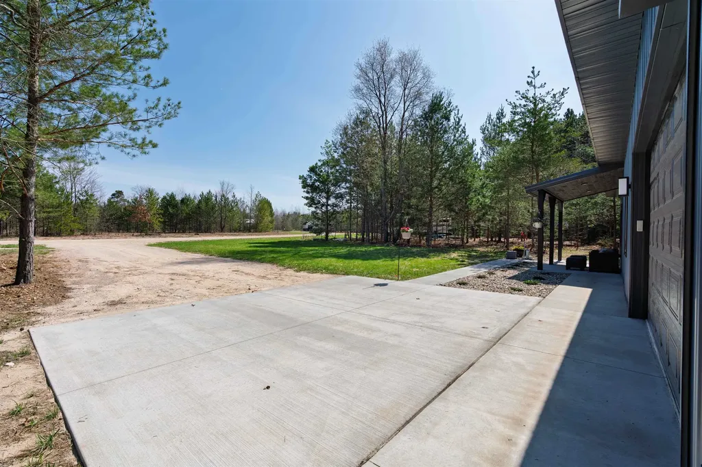 7980+ Springwater Drive Clearwater Township MI 49676