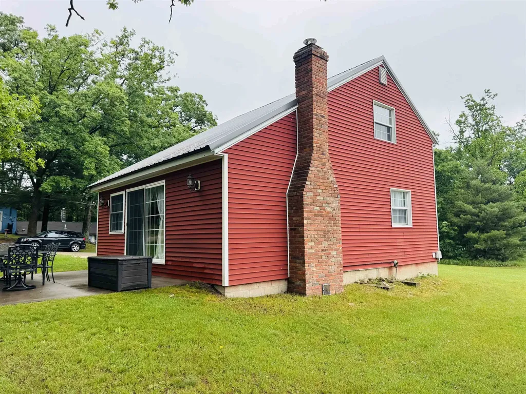 10131 W Laurel Street Lake Township MI 49651