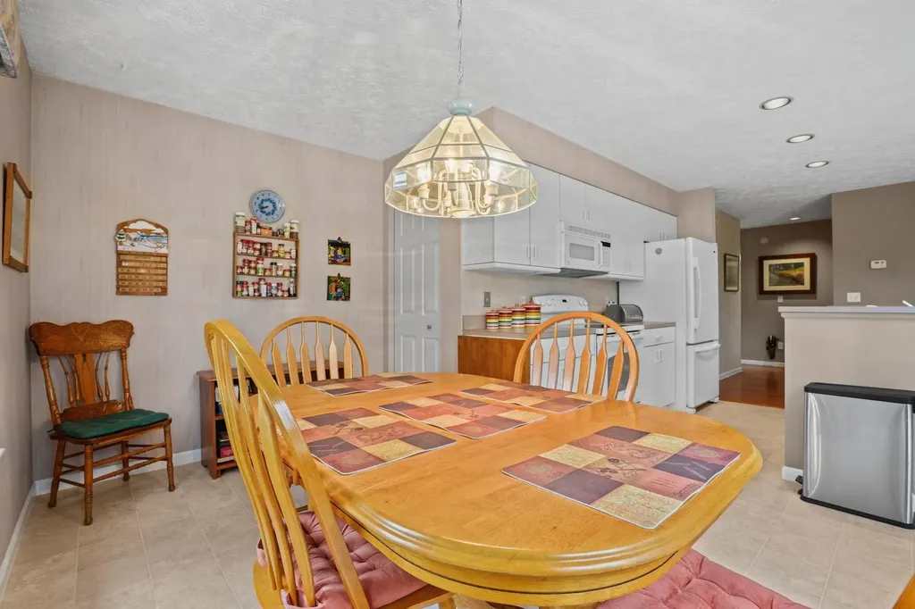 12016 S Elk Run Elmwood Charter Township MI 49684