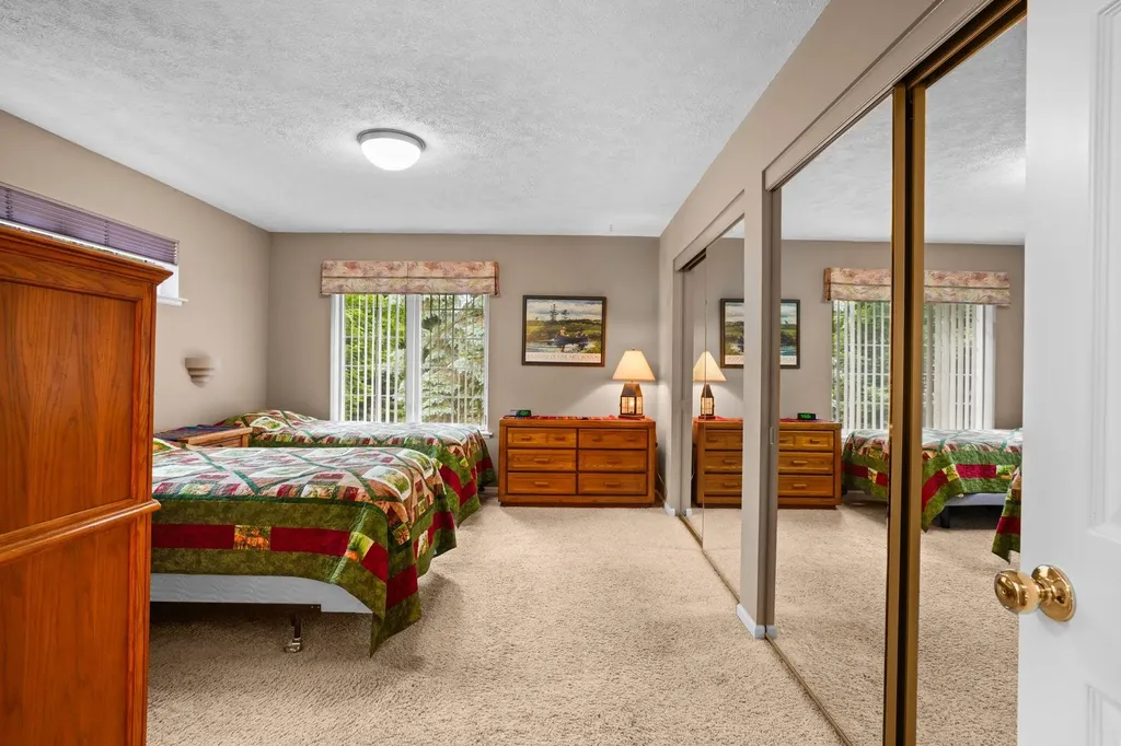12016 S Elk Run Elmwood Charter Township MI 49684